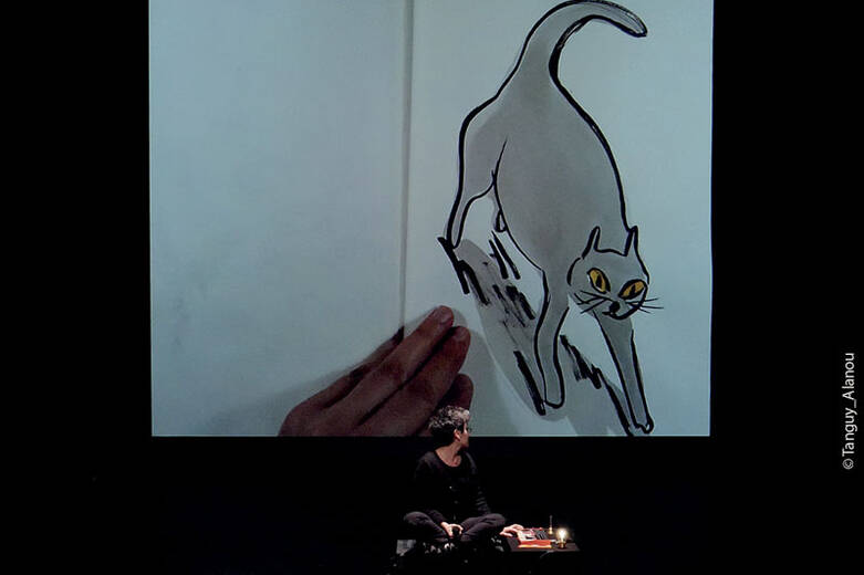 jean-chat-voit-noir.jpg
