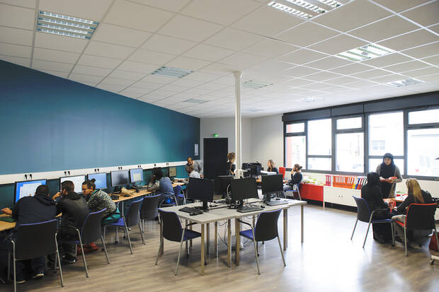 Bureau Information jeunesse Photo Bureau Information jeunesse